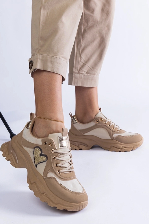 Baskets à plateforme en forme de cœur...