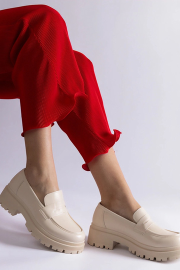 Mocassins beiges en cuir... 2