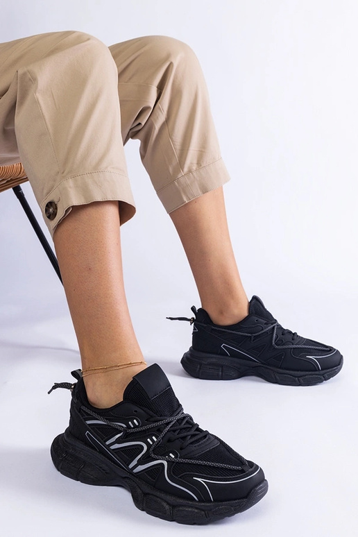 Baskets noires pour femmes avec une...