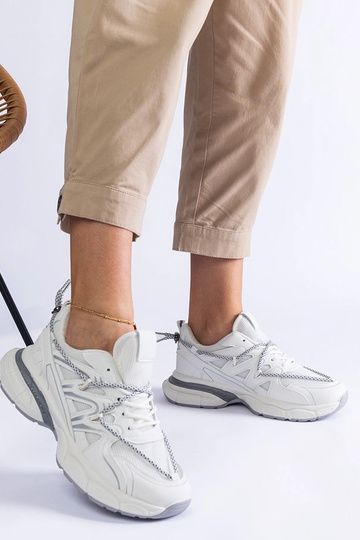 Baskets blanches pour femmes avec une semelle massive Colunga 2