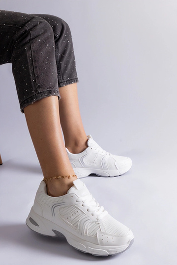 Baskets de sport Ena blanches