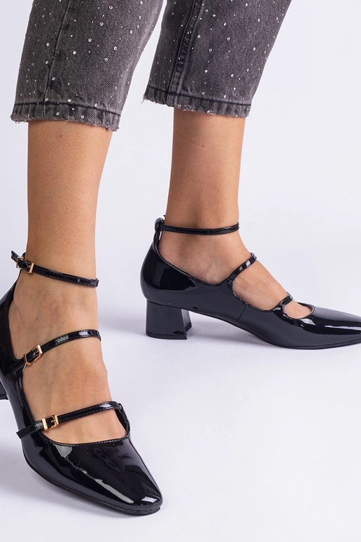 Escarpins en cuir verni noir avec... Escarpins en cuir verni noir avec...