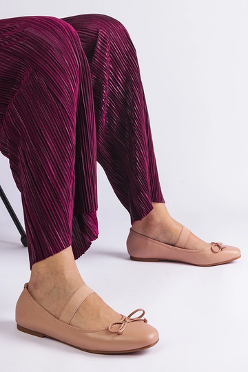 Ballerines beiges avec...