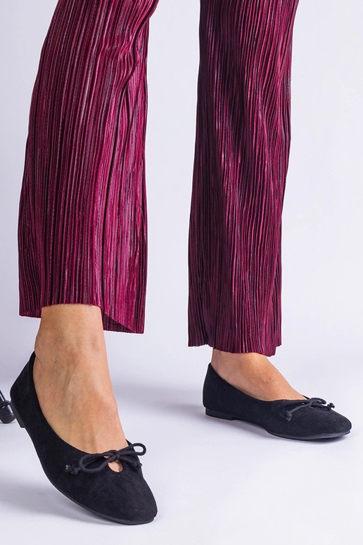 Ballerines noires avec nœud décoratif...