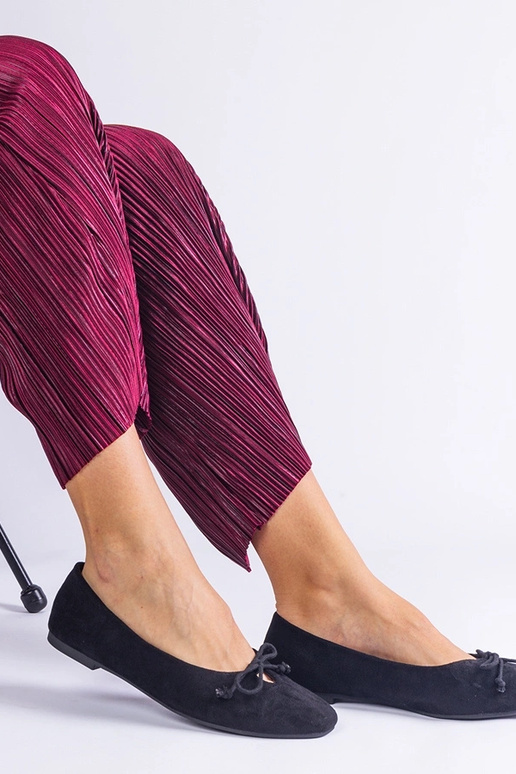 Ballerines noires avec nœud décoratif...