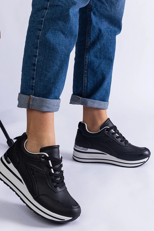 Baskets à plateforme noires décorées...