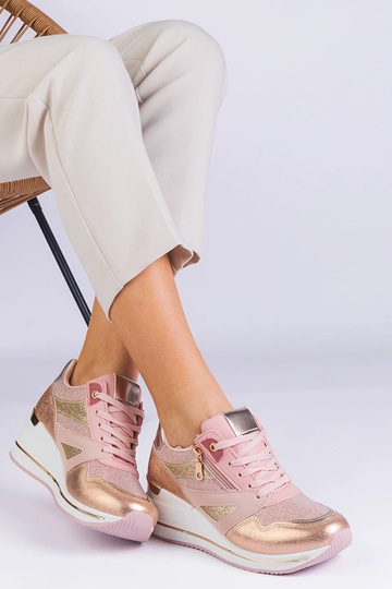 Baskets de sport à...