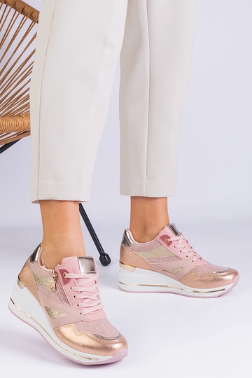 Baskets de sport à... 2