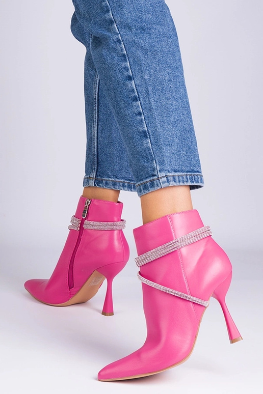 Bottines à talons hauts roses... Bottines à talons hauts roses...