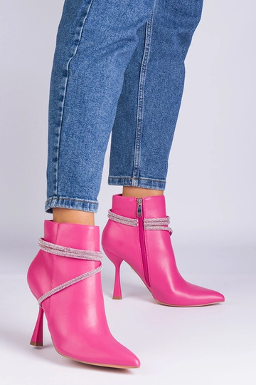 Bottines à talons hauts... 2