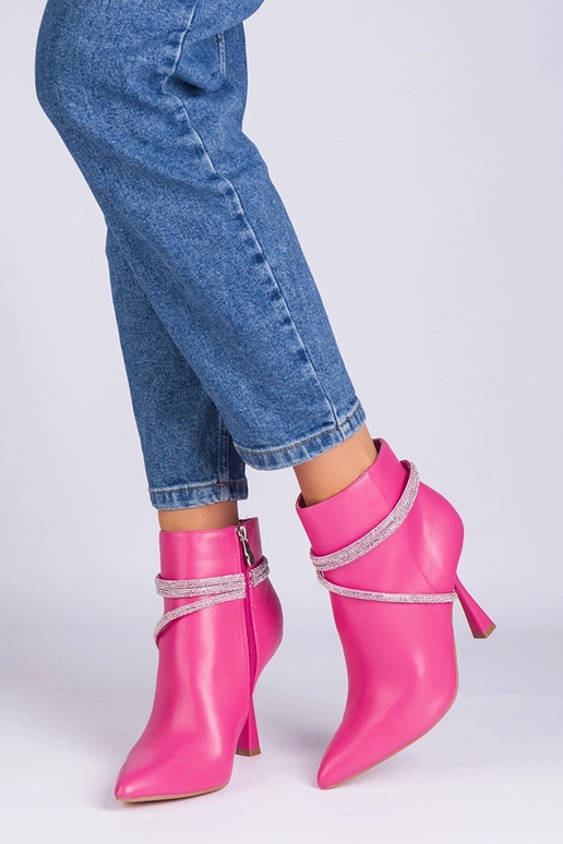 Bottines à talons hauts roses... Bottines à talons hauts roses...