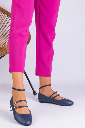 Ballerines en éco-cuir bleu marine avec boucles Vitoldora 2