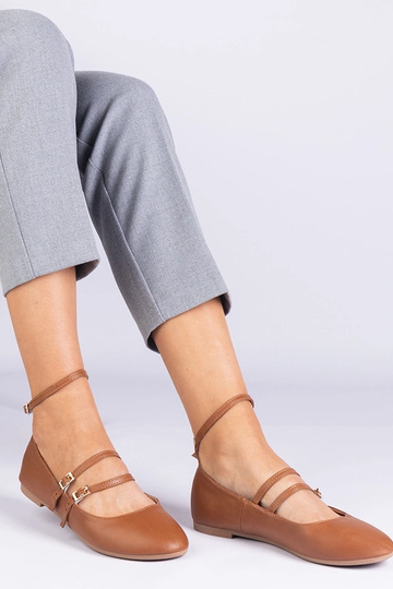 Ballerines en simili cuir...