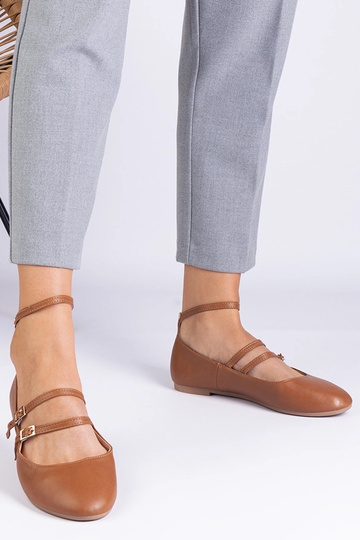 Ballerines en simili cuir marron avec boucles Vitoldora 2
