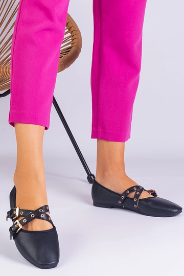 Ballerines noires en cuir... 2