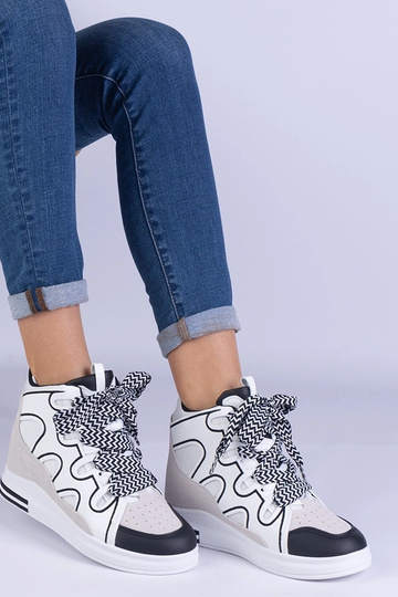 Baskets blanches pour femmes à lacets épais Gralina