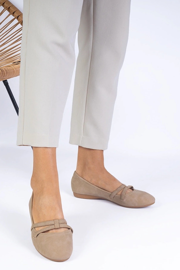 Ballerines beiges pour... 2