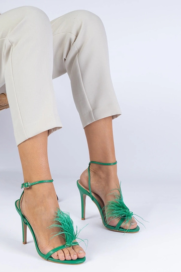 Talons aiguilles verts avec...