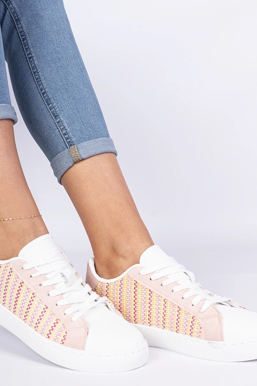 Sneakers roses pour femmes en tissu... Sneakers roses pour femmes en tissu...