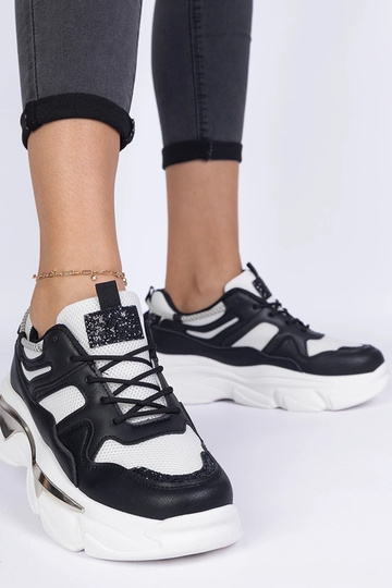 Baskets noires pour femmes sportives Prutto 2