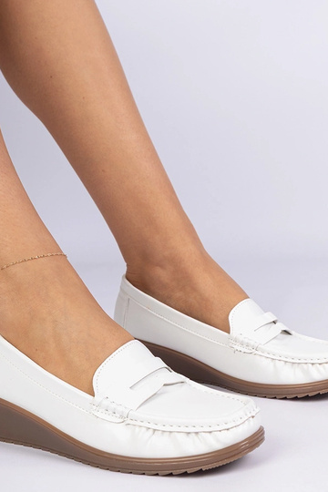 Mokasins blancs pour femmes...
