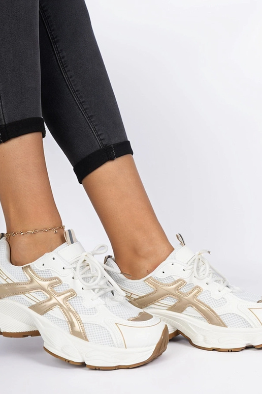 Baskets beiges pour femmes sur... Baskets beiges pour femmes sur...