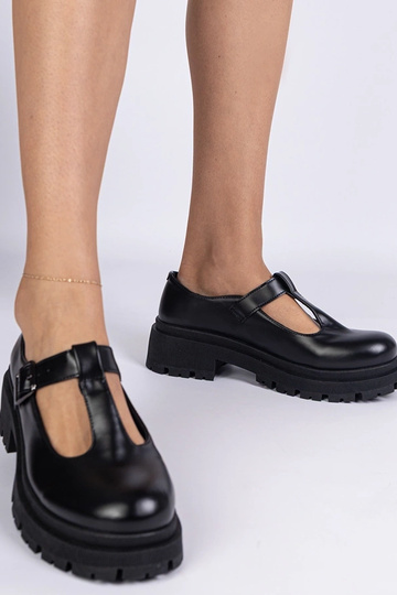 Derbies noires sur...