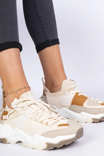Baskets femme beiges avec tige en chaussette Milada 2