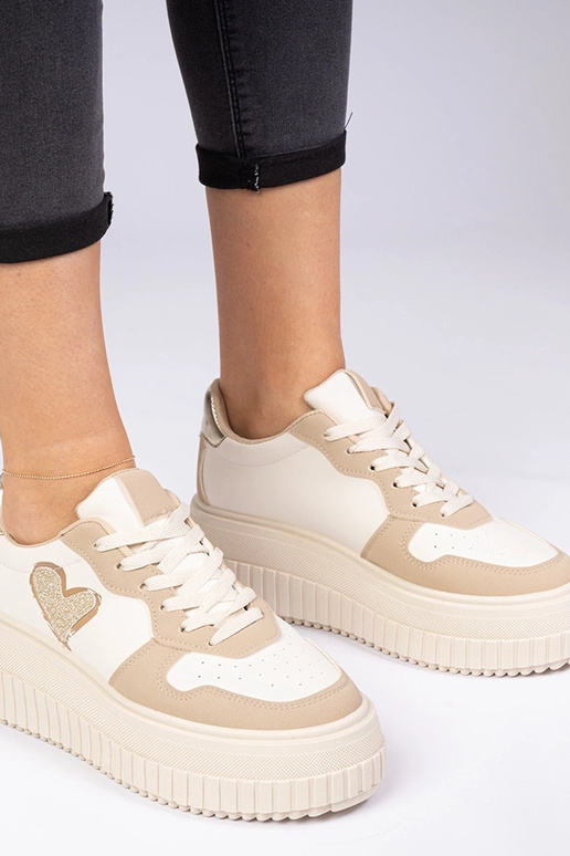 Baskets brunes pour femmes avec un... Baskets brunes pour femmes avec un...