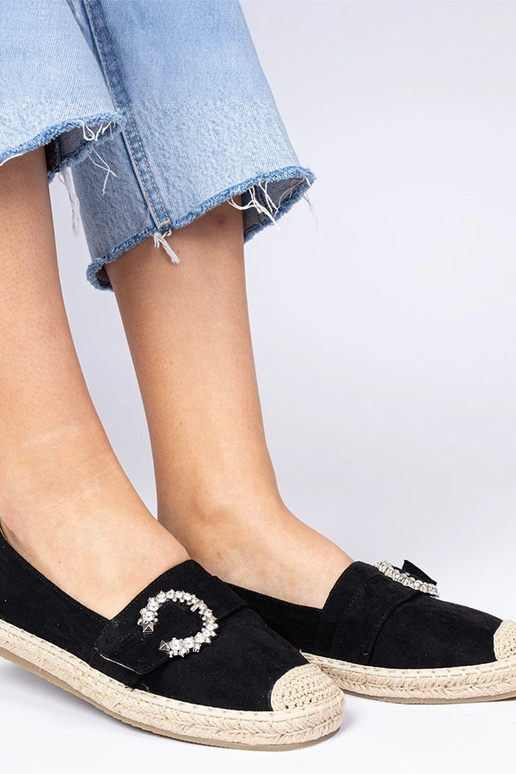 Espadrilles noires ornées de zircon... Espadrilles noires ornées de zircon...