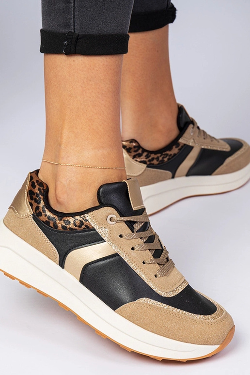 Baskets noires pour femmes avec... Baskets noires pour femmes avec...