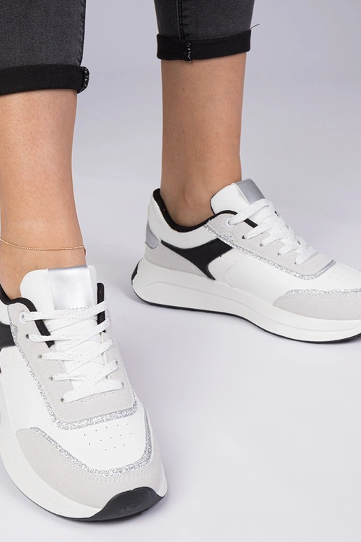 Baskets blanches pour femmes avec... Baskets blanches pour femmes avec...