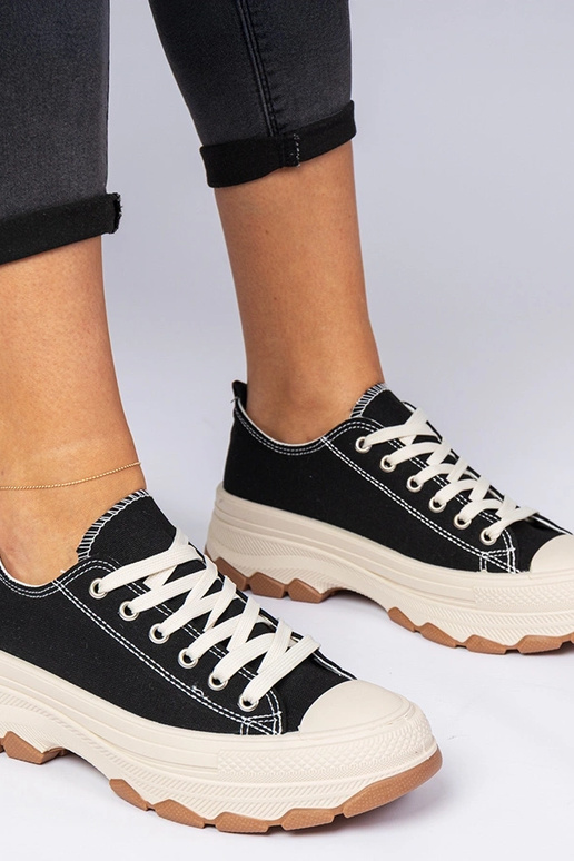 Baskets noires à semelle épaisse Salsana Baskets noires à semelle épaisse Salsana