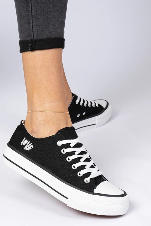 Baskets classiques noires pour femmes... Baskets classiques noires pour femmes...