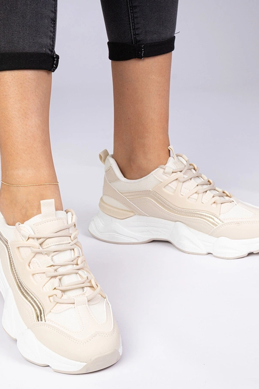 Baskets beiges pour femmes avec ajout... Baskets beiges pour femmes avec ajout...