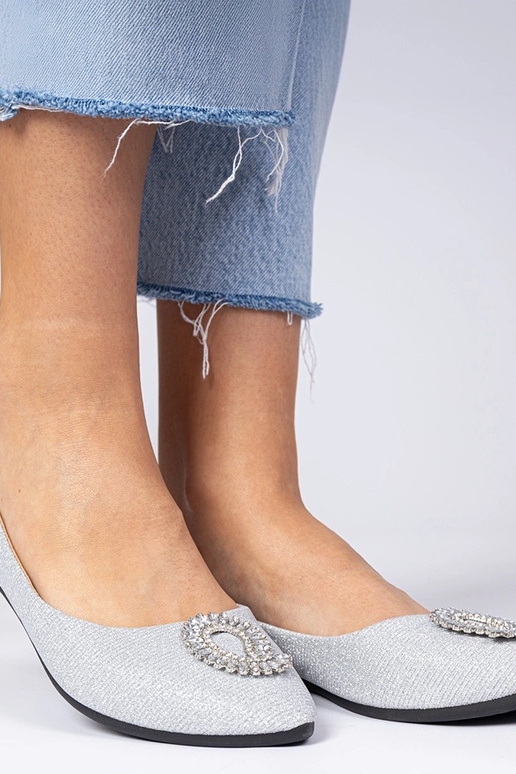 Ballerines argentées pour femmes en... Ballerines argentées pour femmes en...