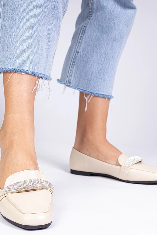 Mocassins beiges pour femmes avec... Mocassins beiges pour femmes avec...