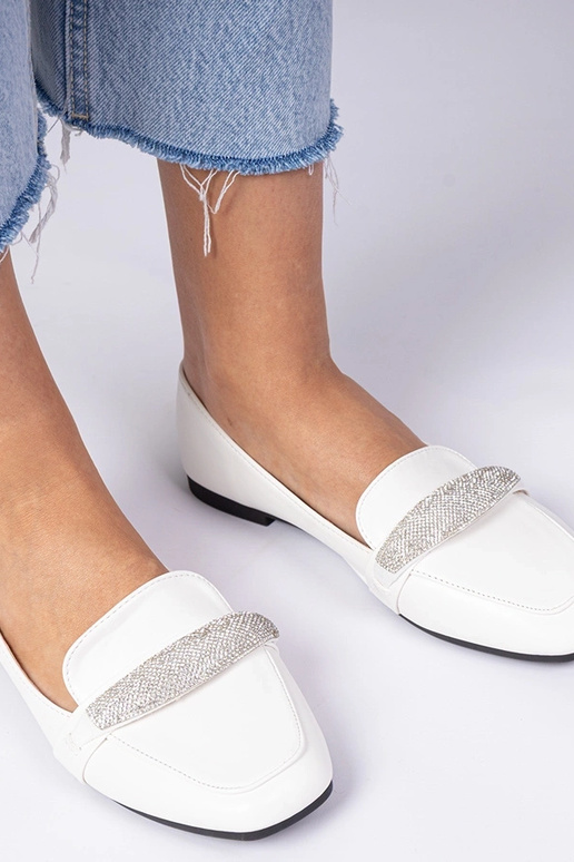 Mocassins blancs pour femmes avec... Mocassins blancs pour femmes avec...