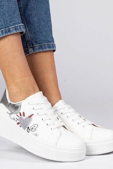 Baskets blanches et...