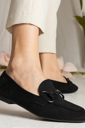 Mocassins aérés pour femmes avec décoration noire Mensory 2
