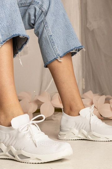 Baskets blanches pour femmes avec tige en chaussette Miyana