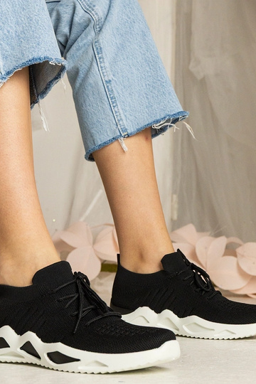 Baskets noires avec tige en...