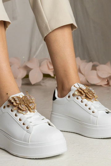 Baskets bicolores blanches...