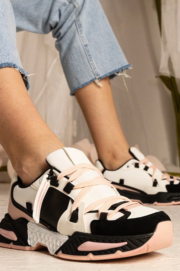 Baskets roses sportives... 2