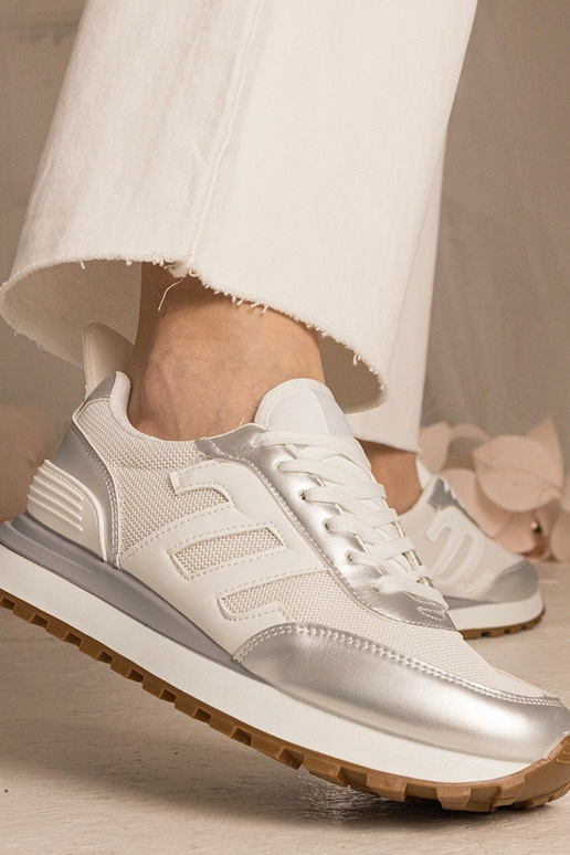 Baskets bicolores blanches et... Baskets bicolores blanches et...