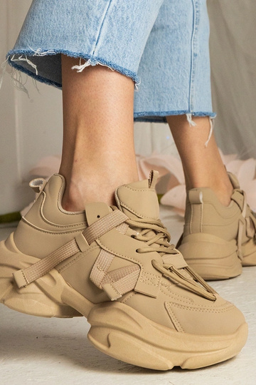 Baskets brunes pour femmes... 2