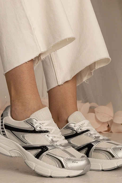 Baskets argentées pour femmes... Baskets argentées pour femmes...