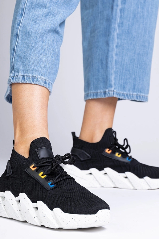 Baskets sportives noires pour femmes...