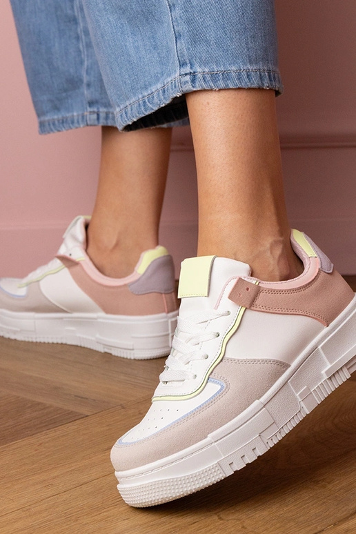 Baskets blanches et grises pour...