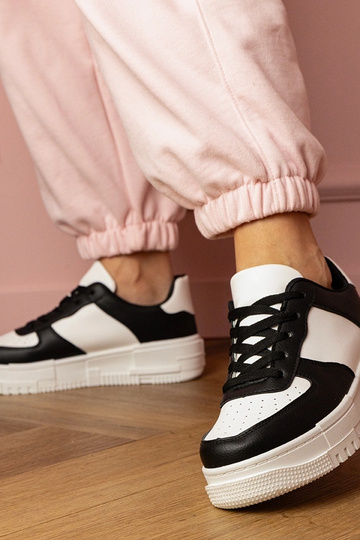 Baskets noires pour femmes sur plateforme Luneta